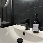 Apartment M&s *